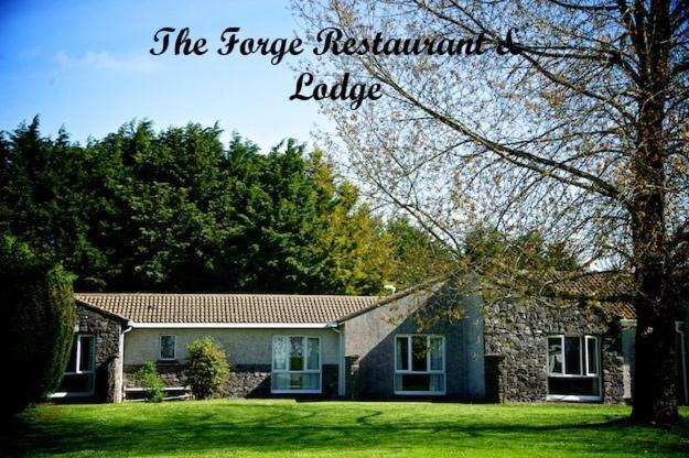 Forge Motel & Firehouse Restaurant St Clears Εξωτερικό φωτογραφία